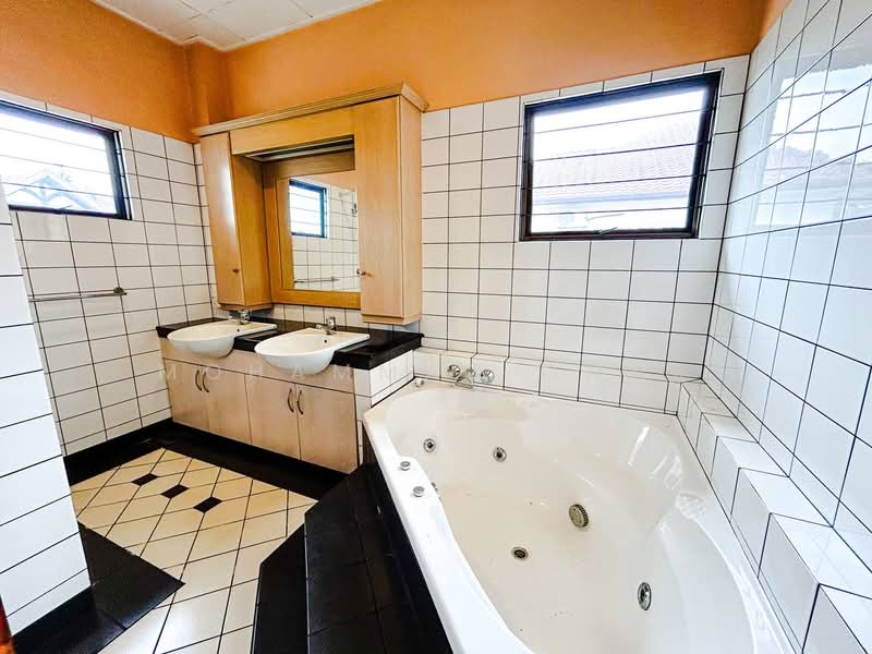 Bungalow for Sale in Seksyen 9 (Shah Alam) - Mohammad Omar - PropertyGuru.com.my