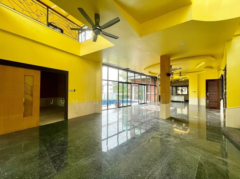 Rumah Banglo untuk Dijual di Mines Resort City (Seri Kembangan) - JUMIDAH (JUE) - Living Room - PropertyGuru.com.my