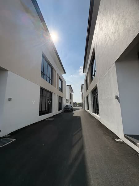 Shop / Office for Sale in Alam Impian (Shah Alam) - Y M Phang - Exterior - PropertyGuru.com.my
