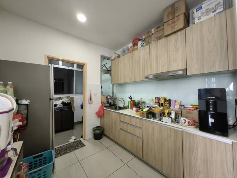 Service Residence for Sale at Meridin Bayvue @ Sierra Perdana - Gavin Siew - Kitchen - PropertyGuru.com.my
