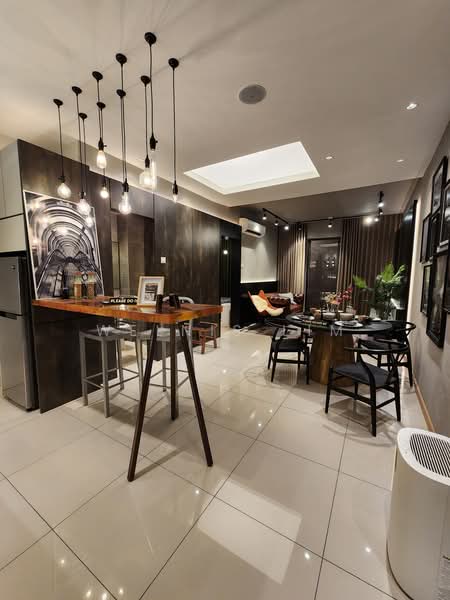 Servis Apartment untuk Dijual di Akasa - Welnis Lim - Living Room - PropertyGuru.com.my