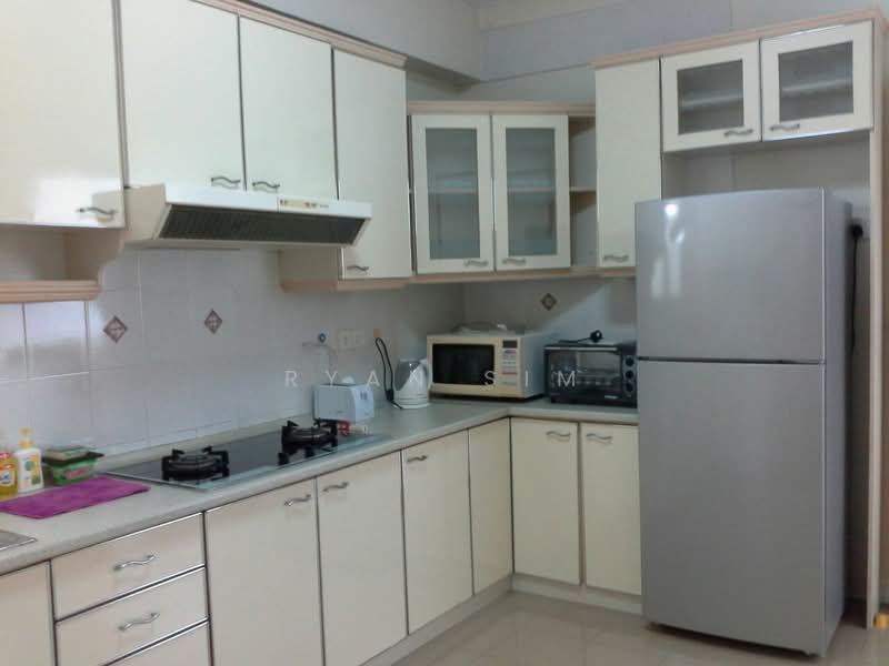 Condominium for Rent at Gold Coast Resort Condominium - Ryan Sim - Kitchen - PropertyGuru.com.my