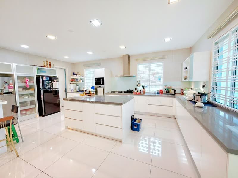 Semi-Detached House for Sale in Kajang (Selangor) - Peggy Chong - Kitchen - PropertyGuru.com.my
