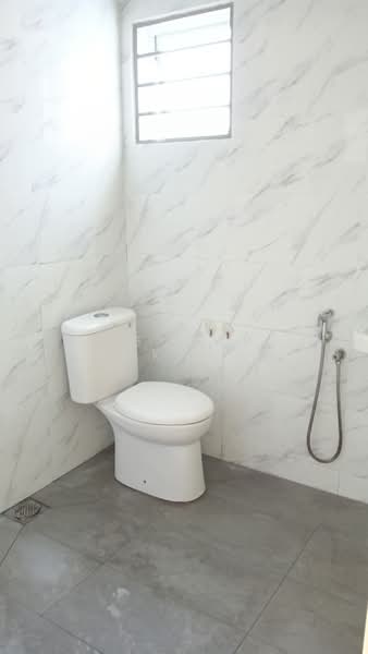 2-storey Terraced House for Rent in Usj 5 (Subang Jaya) - Guna Mokhari - Bathroom - PropertyGuru.com.my
