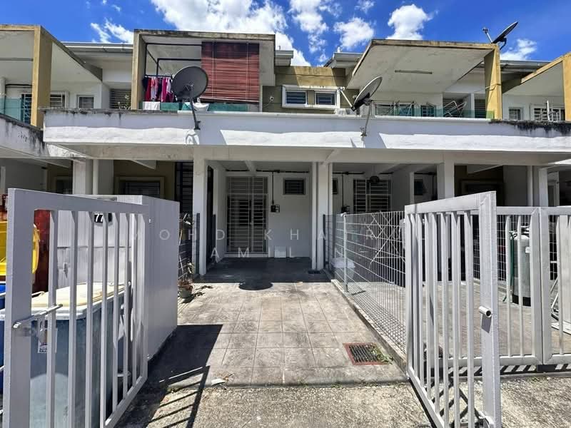 Townhouse for Sale in Bandar Saujana Putra (Tanjong Duabelas) - Mohd Khairul Amilin - Exterior - PropertyGuru.com.my