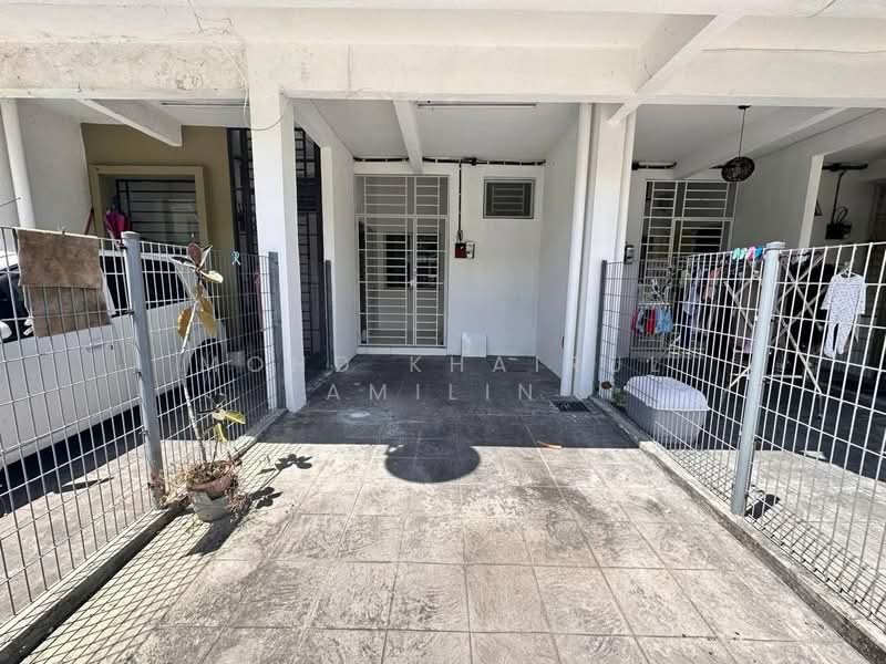 Townhouse for Sale in Bandar Saujana Putra (Tanjong Duabelas) - Mohd Khairul Amilin - Exterior - PropertyGuru.com.my