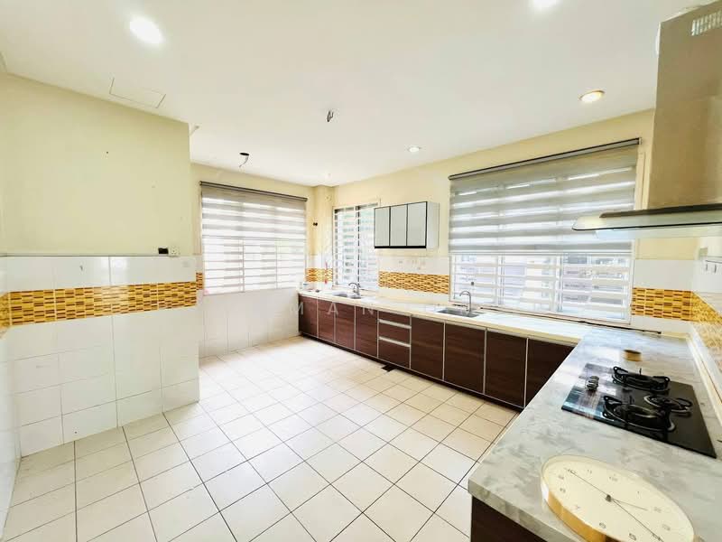 Rumah Berkembar untuk Dijual di Bandar Seri Putra (Bangi) - Hazeman Omar - Kitchen - PropertyGuru.com.my