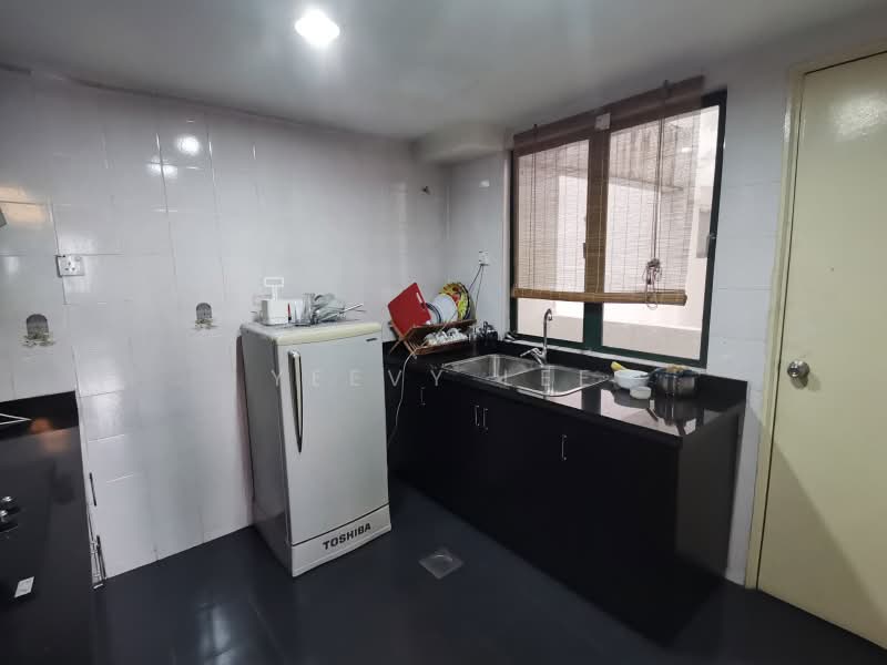 Condominium for Rent at Desa Kiara - Yeevy Lee - Kitchen - PropertyGuru.com.my