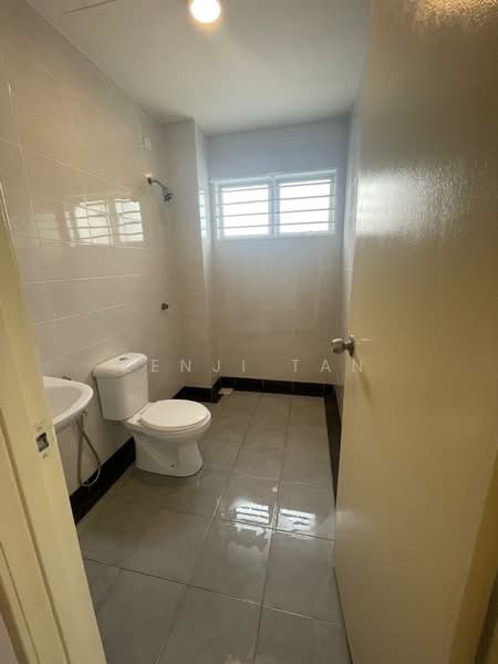 2.5-storey Terraced House for Sale in Taman Samudra Teres (Batu Caves) - Kenji Tan - Bathroom - PropertyGuru.com.my
