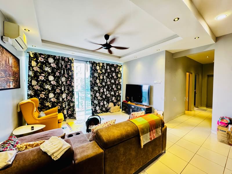 Service Residence for Sale at The Zizz @ Damansara North - Yasmin Sulaiman - Living Room - PropertyGuru.com.my