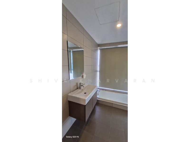 Servis Apartment untuk Disewa di Setia SKY Residences - Shiva Kharvaran - Bathroom - PropertyGuru.com.my