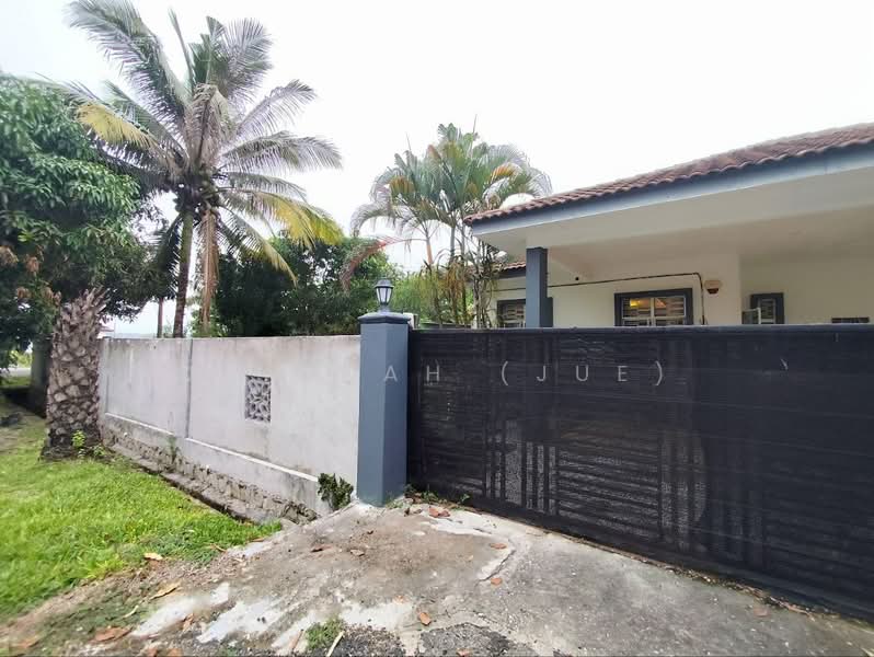 Bungalow for Sale in Bandar Tasik Senangin (Lenggeng) - JUMIDAH (JUE) - Exterior - PropertyGuru.com.my