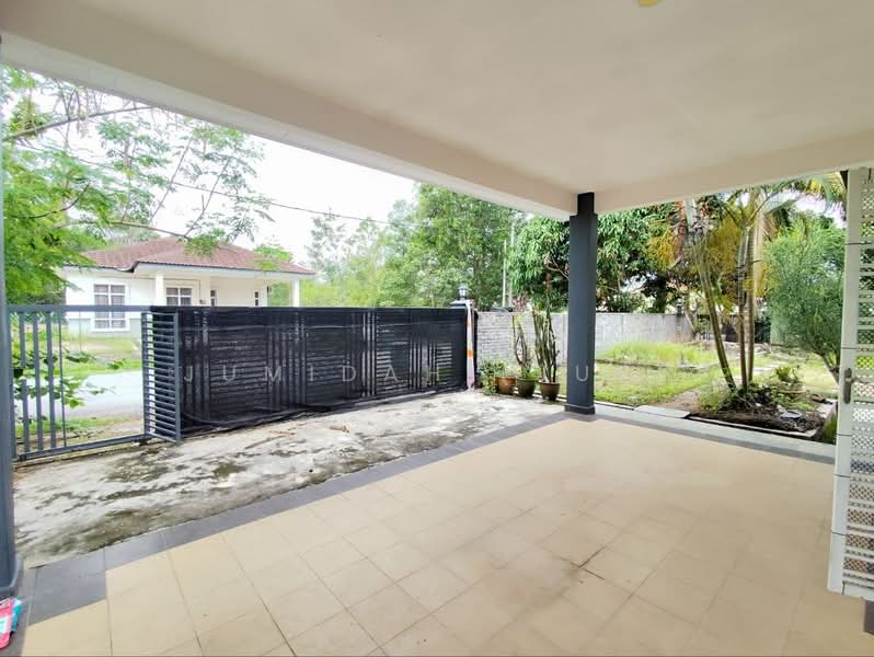 Bungalow for Sale in Bandar Tasik Senangin (Lenggeng) - JUMIDAH (JUE) - Exterior - PropertyGuru.com.my