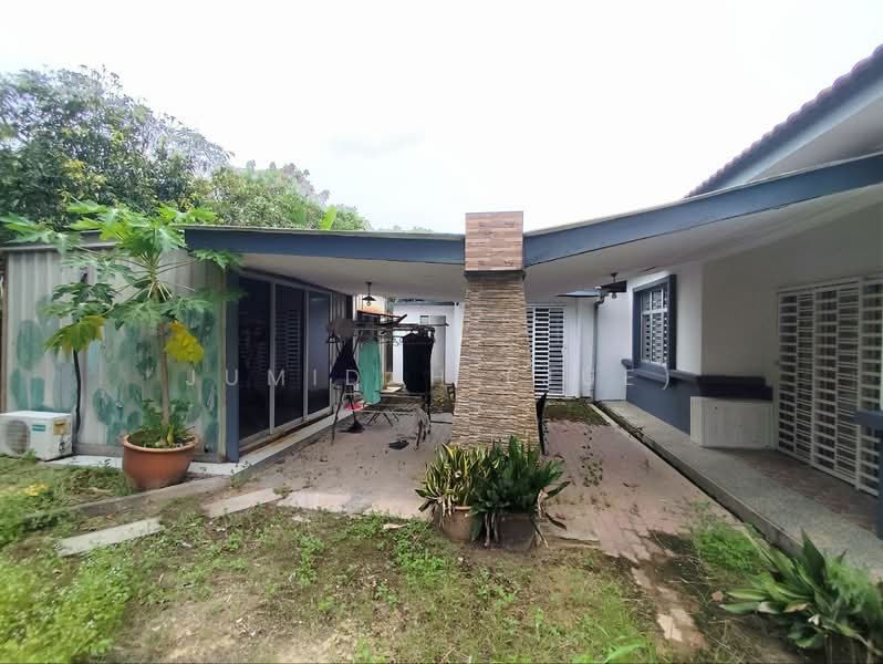 Bungalow for Sale in Bandar Tasik Senangin (Lenggeng) - JUMIDAH (JUE) - Exterior - PropertyGuru.com.my