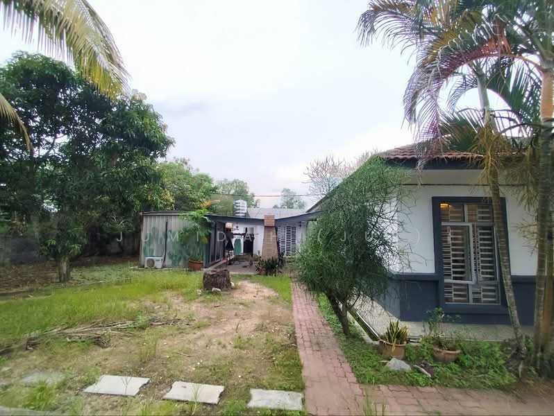Bungalow for Sale in Bandar Tasik Senangin (Lenggeng) - JUMIDAH (JUE) - Exterior - PropertyGuru.com.my