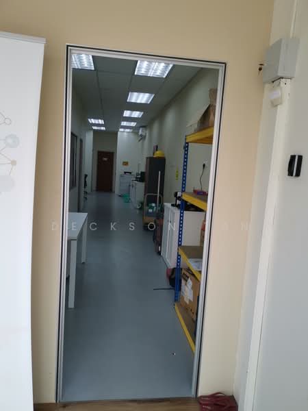 Shop / Office for Sale in D'alpinia (Puchong) - Deckson Tan - Corridor - PropertyGuru.com.my