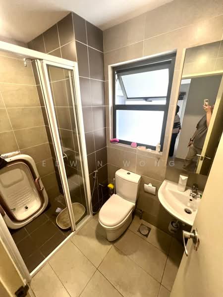 Kondominium untuk Dijual di Lakeville Residence - Edwin Wong - Bathroom - PropertyGuru.com.my