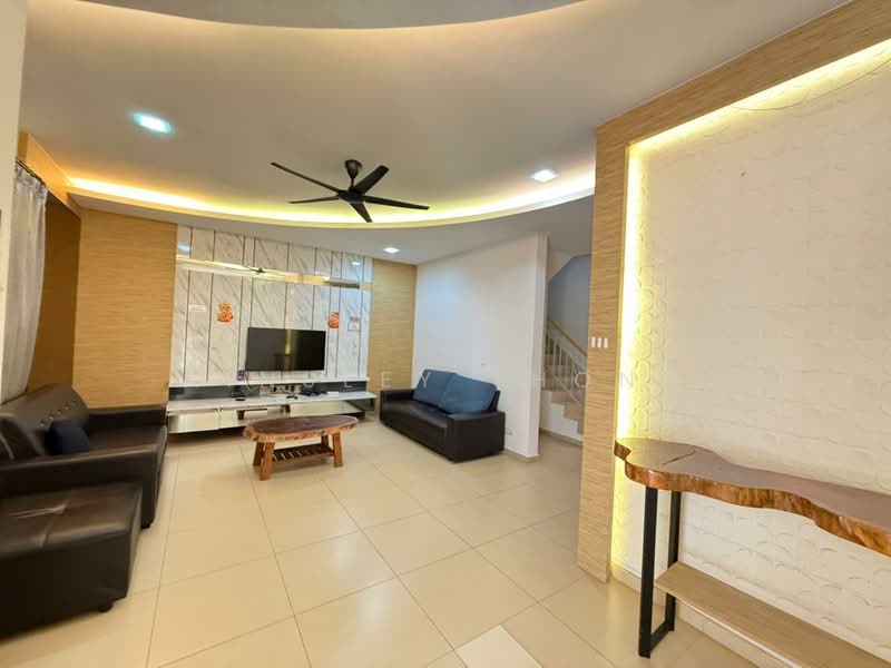 Cluster House for Sale in Bandar Seri Botani (Simpang Pulai) - Ainsley Thong - Living Room - PropertyGuru.com.my