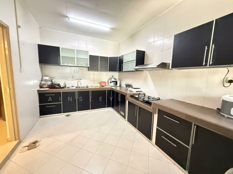 Cluster House for Sale in Bandar Seri Botani (Simpang Pulai) - Ainsley Thong - Kitchen - PropertyGuru.com.my