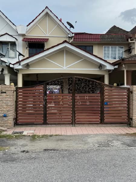 Rumah Teres 2 Tingkat untuk Disewa di Seksyen 19 (Shah Alam) - Atiqah Yaacob - Exterior - PropertyGuru.com.my