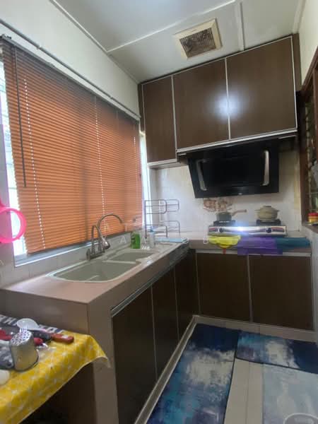 Rumah Teres 2 Tingkat untuk Disewa di Seksyen 19 (Shah Alam) - Atiqah Yaacob - Kitchen - PropertyGuru.com.my