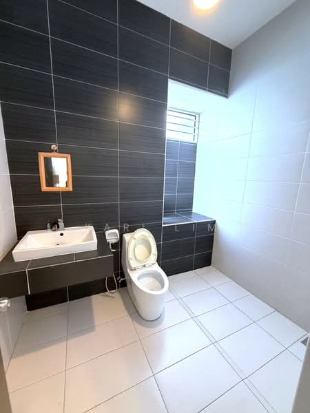 Rumah Kluster untuk Dijual di Bukit Indah (Iskandar Puteri (Nusajaya)) - Karl Lim - Bathroom - PropertyGuru.com.my
