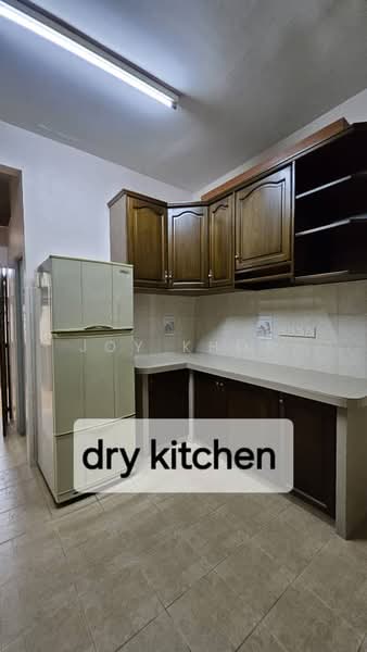 Semi-Detached House for Sale in Taman Bayu (Butterworth) - Joy Khor - Kitchen - PropertyGuru.com.my