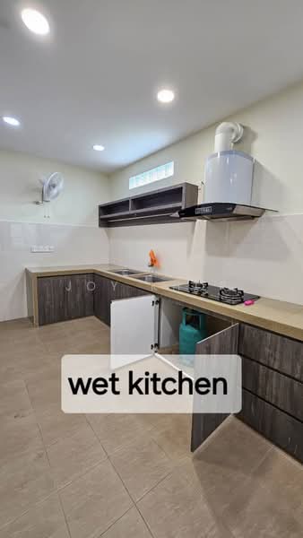 Semi-Detached House for Sale in Taman Bayu (Butterworth) - Joy Khor - Kitchen - PropertyGuru.com.my