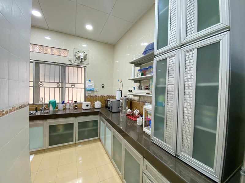 2-storey Terraced House for Sale in Kampung Segambut Tengah (Segambut) - Edmond Loke - Kitchen - PropertyGuru.com.my