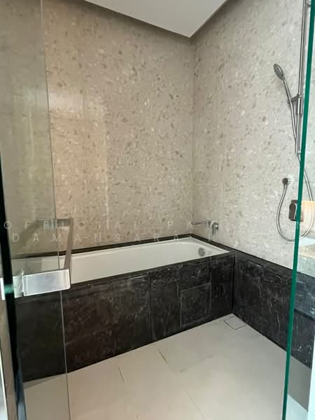 Service Residence for Sale at Pavilion Damansara Heights - Official Pavilion Damansara Heights - Bathroom - PropertyGuru.com.my