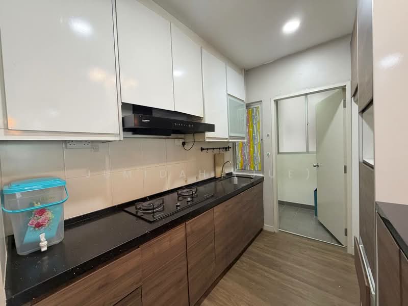 Service Residence for Rent at Savanna Executive Suite @ Southville City - JUMIDAH (JUE) - Kitchen - PropertyGuru.com.my