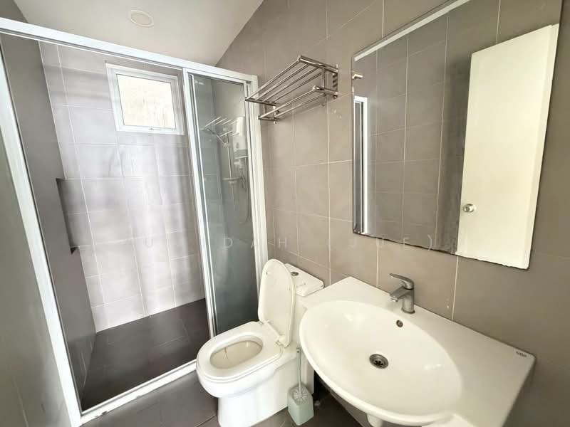 Service Residence for Rent at Savanna Executive Suite @ Southville City - JUMIDAH (JUE) - Bathroom - PropertyGuru.com.my