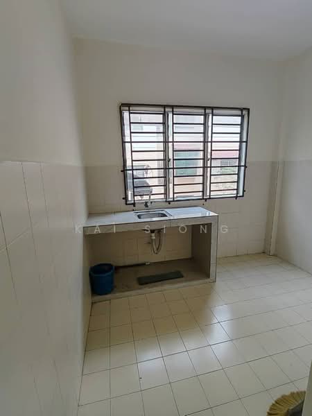 Apartment for Sale at Taman Desa Kempas - Kai Siong - Kitchen - PropertyGuru.com.my