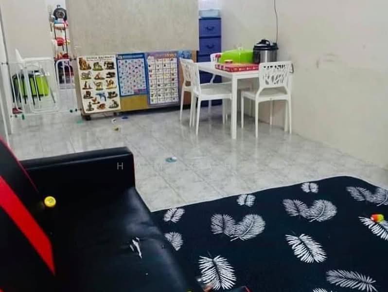 1-storey Terraced House for Sale in Tapah (Perak) - Hamizah . - Living Room - PropertyGuru.com.my
