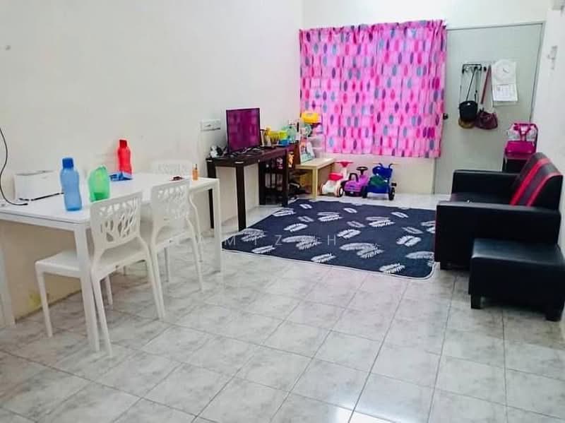 1-storey Terraced House for Sale in Tapah (Perak) - Hamizah . - Living Room - PropertyGuru.com.my