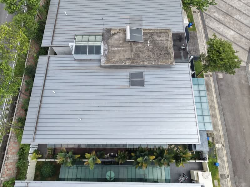 Rumah Berkembar untuk Dijual di Temasya Glenmarie (Glenmarie) - Nahathir Shahabudin - Roof - PropertyGuru.com.my