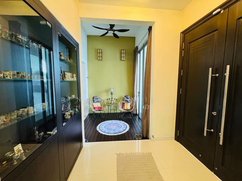 Rumah Berkembar untuk Dijual di Temasya Glenmarie (Glenmarie) - Nahathir Shahabudin - Entrance - PropertyGuru.com.my