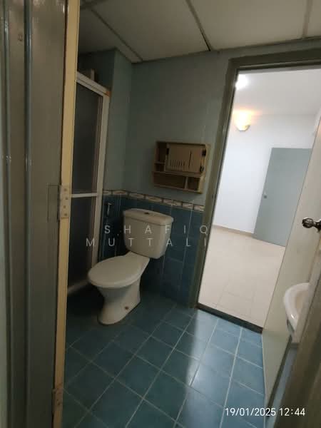 Kondominium untuk Dijual di Pertiwi Indah - Shafiq Muttalib - Bathroom - PropertyGuru.com.my