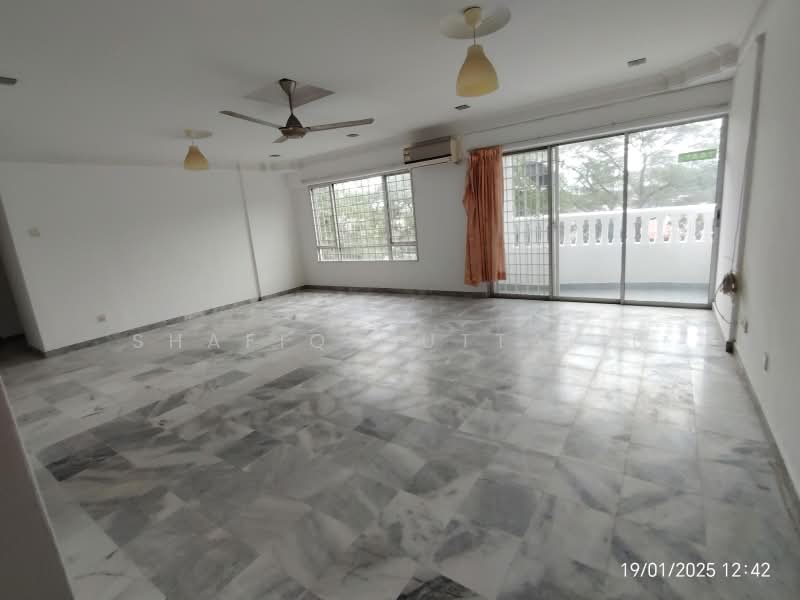 Kondominium untuk Dijual di Pertiwi Indah - Shafiq Muttalib - Living Room - PropertyGuru.com.my
