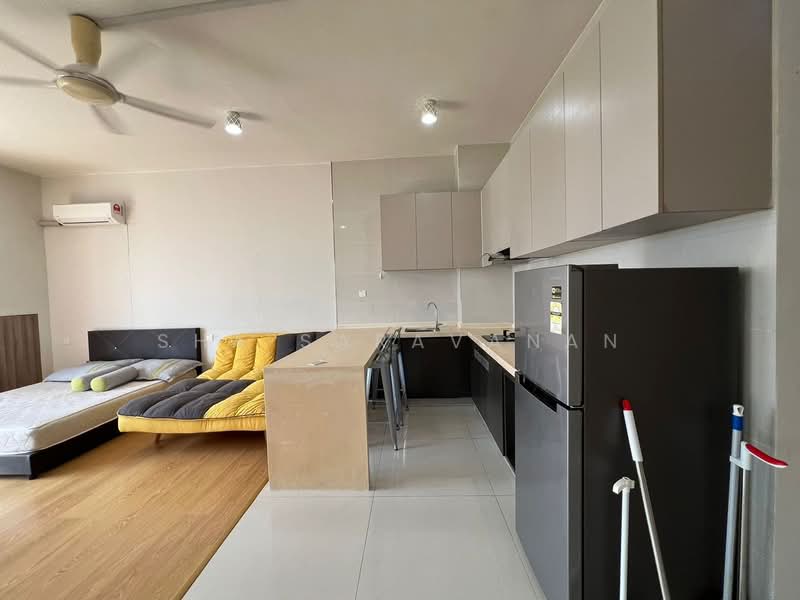 Condominium for Rent at Amberside @ Country Garden Danga Bay - Sha Saravanan - Bedroom - PropertyGuru.com.my