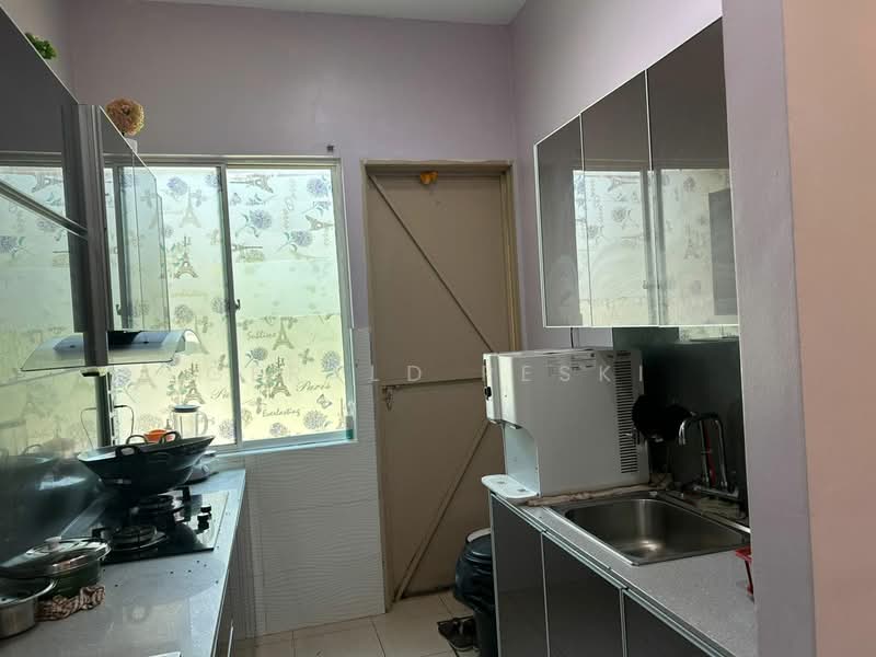 Semi-Detached House for Sale in Bandar Tasek Mutiara (Simpang Ampat) - Gerald Peski - Kitchen - PropertyGuru.com.my