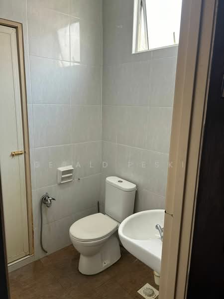 Semi-Detached House for Sale in Bandar Tasek Mutiara (Simpang Ampat) - Gerald Peski - Bathroom - PropertyGuru.com.my