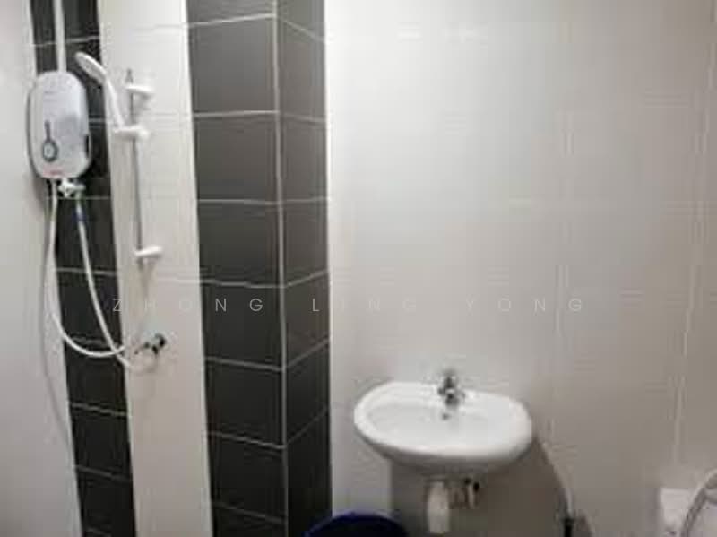 Servis Apartment untuk Disewa di Silk Sky - Zhong Ling Yong - Bathroom - PropertyGuru.com.my