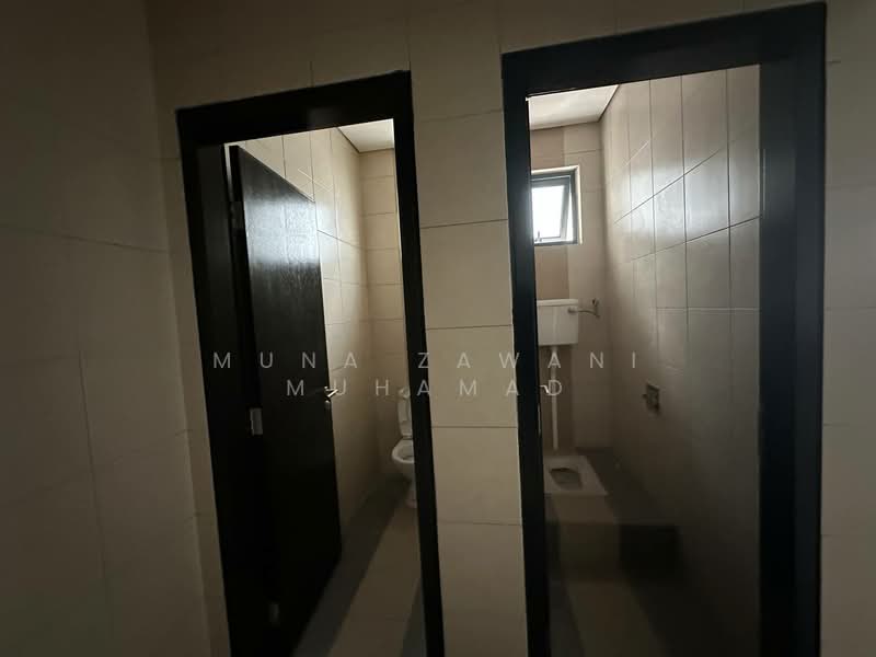 Kedai / Pejabat untuk Disewa di Cyberjaya (Selangor) - Muna Zawani Muhamad - Bathroom - PropertyGuru.com.my