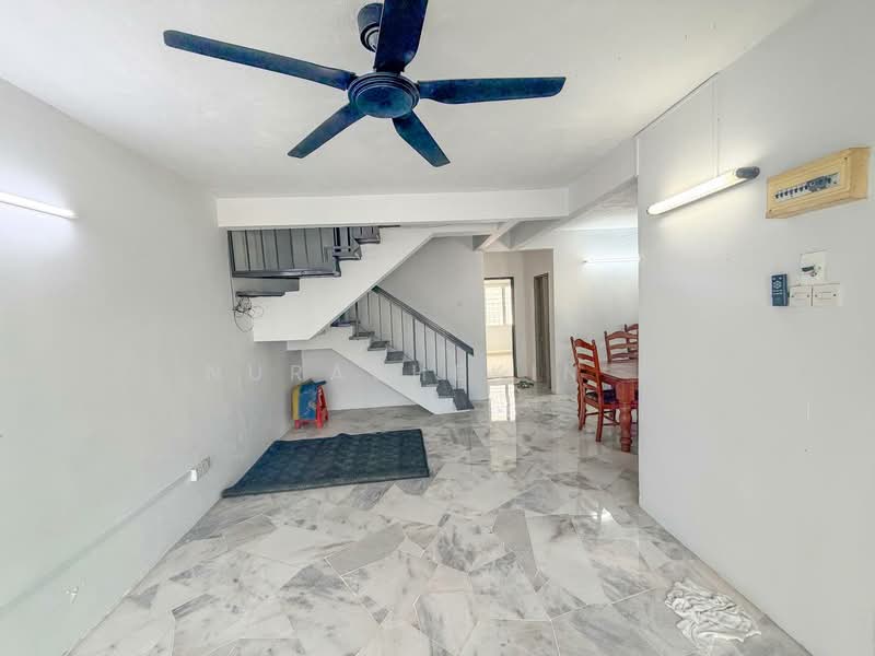 2-storey Terraced House for Sale in Taman Minang (Cheras) - Nurashekin . - Living Room - PropertyGuru.com.my