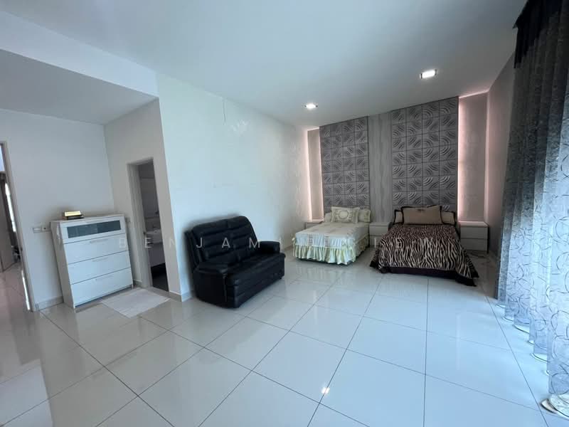 Semi-Detached House for Sale in Taman Villa Perdana (Kajang) - Benjamin Siew - Bedroom - PropertyGuru.com.my