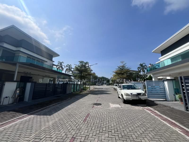 Semi-Detached House for Sale in Taman Villa Perdana (Kajang) - Benjamin Siew - Exterior - PropertyGuru.com.my