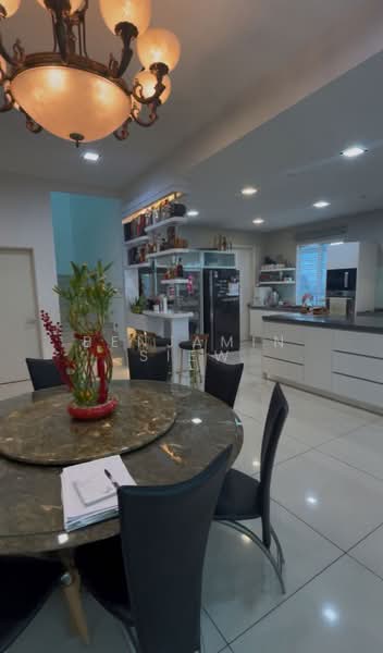 Semi-Detached House for Sale in Taman Villa Perdana (Kajang) - Benjamin Siew - Dining Room - PropertyGuru.com.my