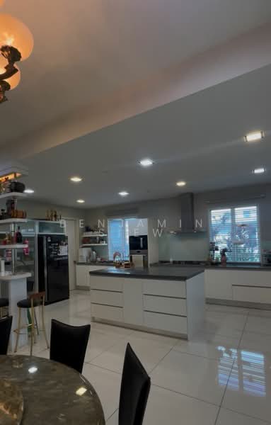 Semi-Detached House for Sale in Taman Villa Perdana (Kajang) - Benjamin Siew - Kitchen - PropertyGuru.com.my
