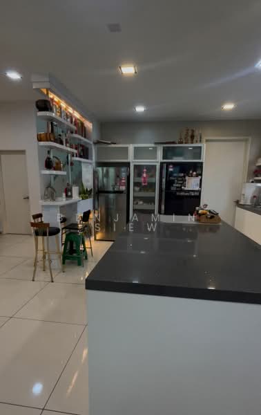 Semi-Detached House for Sale in Taman Villa Perdana (Kajang) - Benjamin Siew - Kitchen - PropertyGuru.com.my
